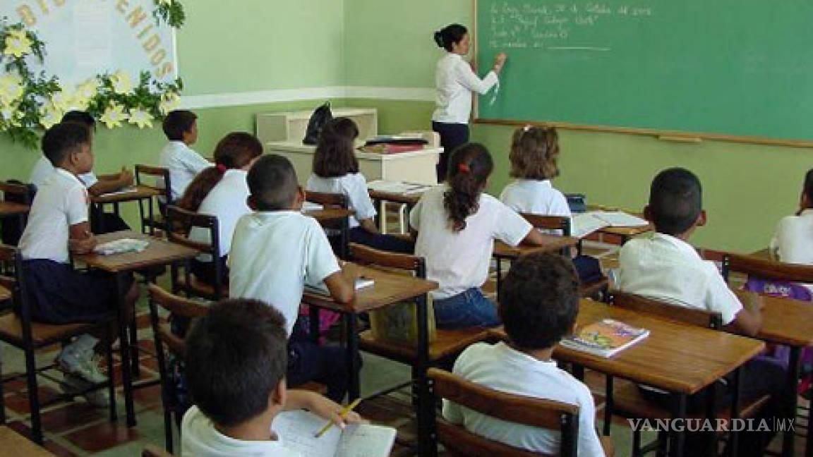 Pese a semáforo rojo, en Coahuila 100 colegios particulares imparten clases semipresenciales