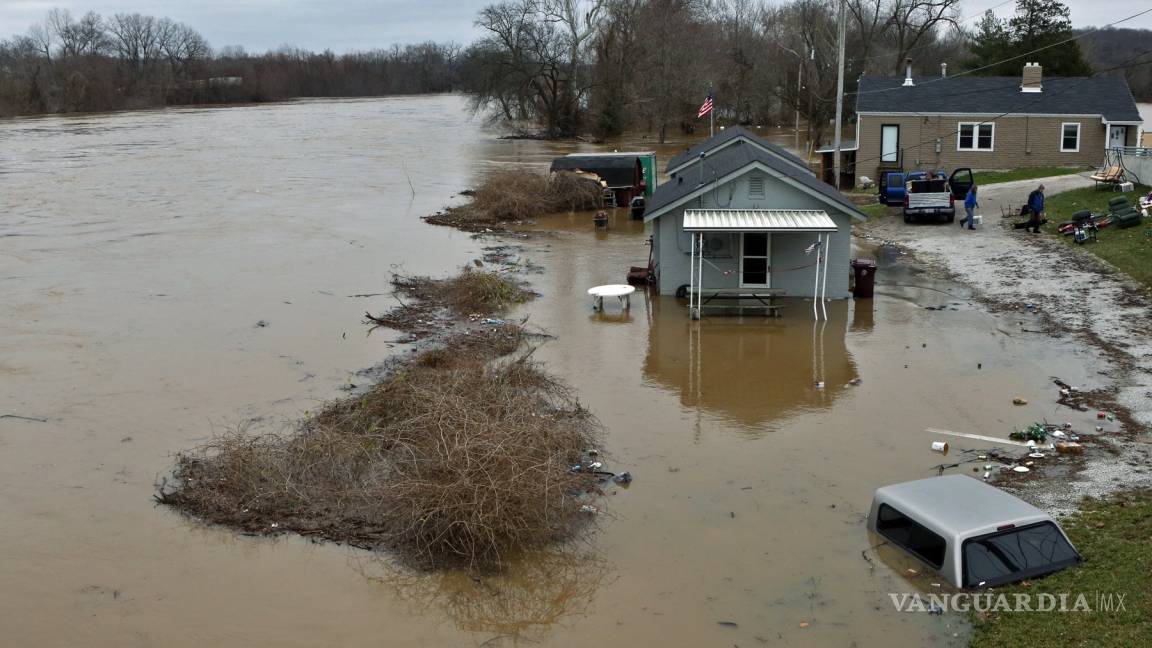 Río Mississippi amenaza cientos de viviendas en Misuri e Illinois