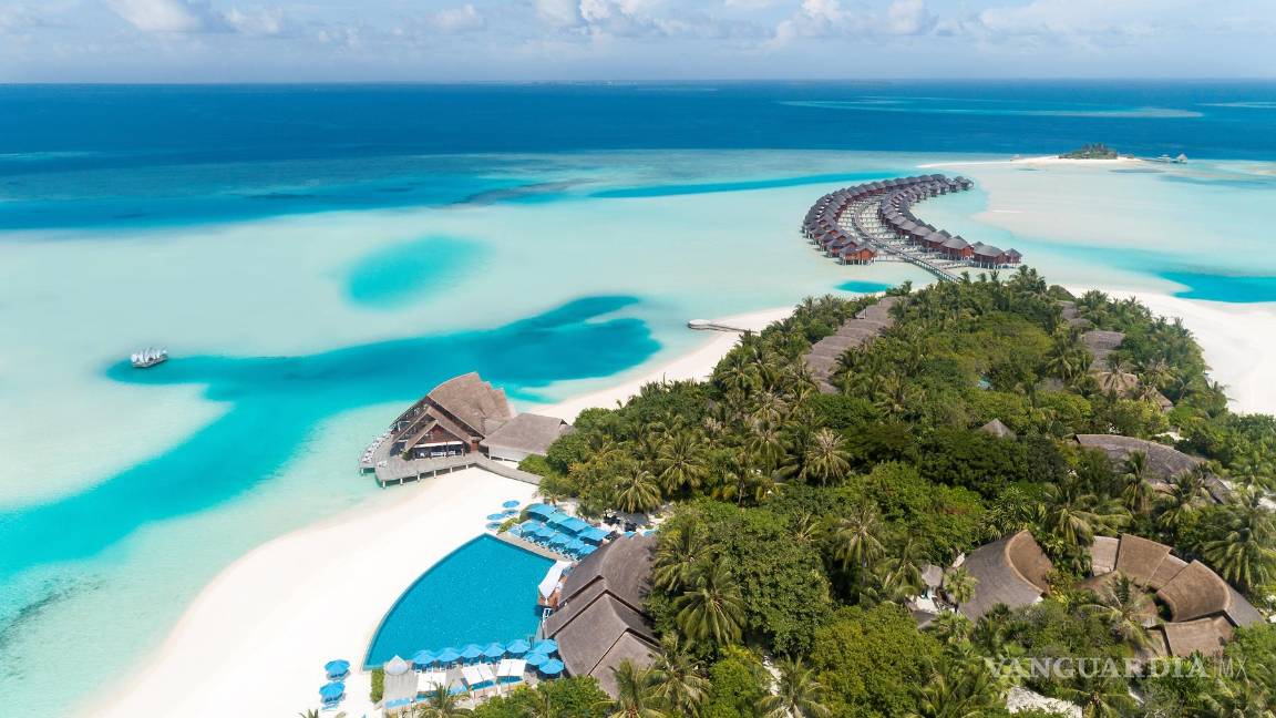 $!Vista aérea de una villa junto al mar. Foto: Open Comunicación.