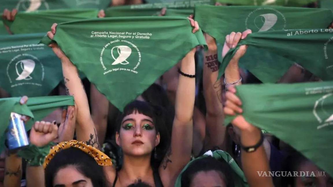 Partido de Milei buscará sancionar el aborto en Argentina; plantea penas de prisión
