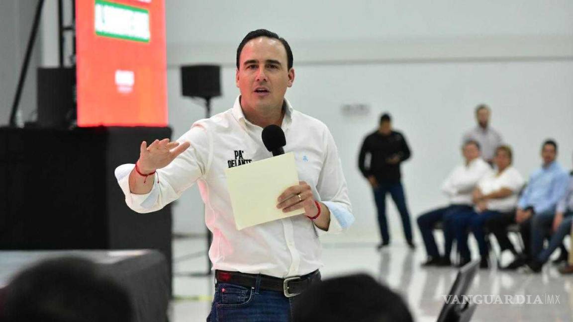 ‘Desarrollaré una cultura empresarial entre los jóvenes’, dice Manolo a alumnos de la Ibero en Torreón