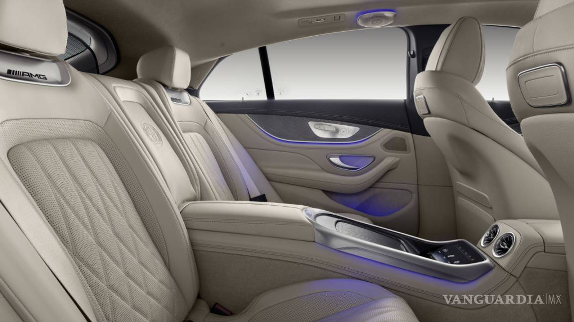 $!Mercedes-AMG GT 4-Door Coupe, impactante y poderoso sedán de lujo