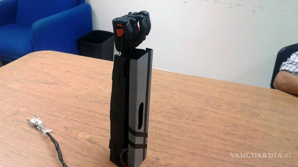 $!Crean estudiantes de Saltillo brazo robótico para uso industrial con potencial de prótesis médica