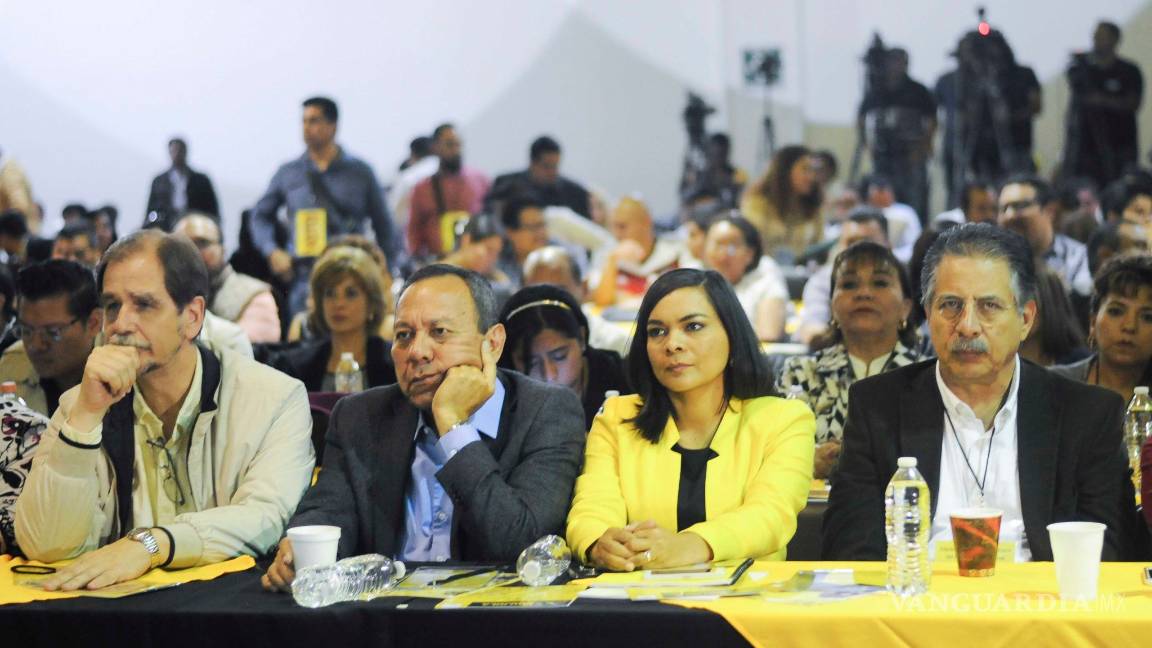 $!Agustín Basave renuncia al PRD, partido del que fue líder