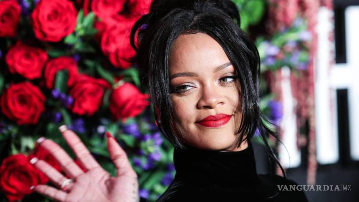 Rihanna revela que rechazó el Super Bowl por solidaridad con Colin Kaepernick