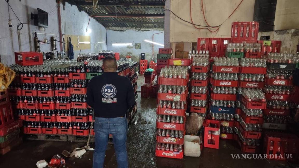 Encuentra FGJ fábrica de Coca-Cola pirata, en La Paz, Estado de México