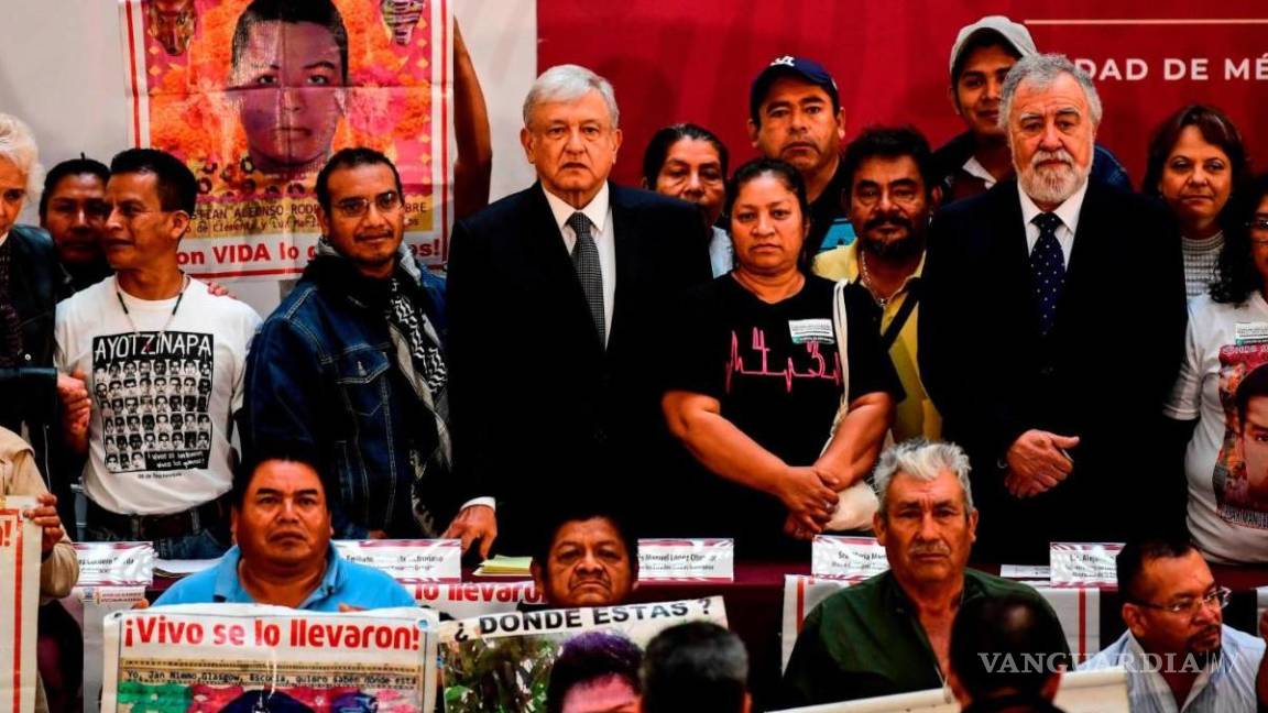 ‘Ejército entregó toda la información sobre Ayotzinapa’: afirma AMLO antes de reunirse con padres de desaparecidos