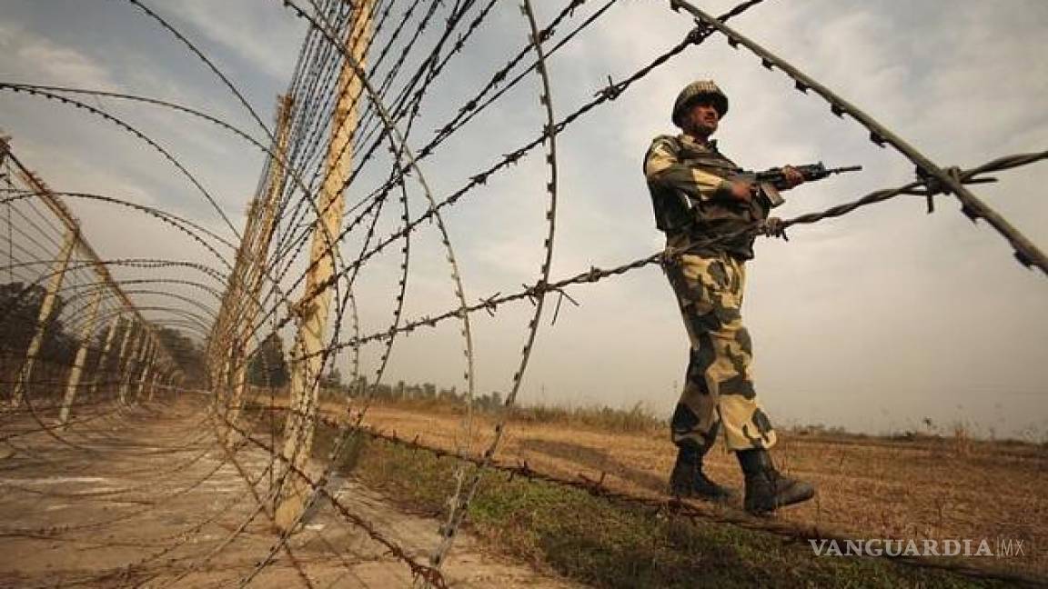 India y Pakistán intercambian disparos en la frontera de Cachemira, no hay heridos