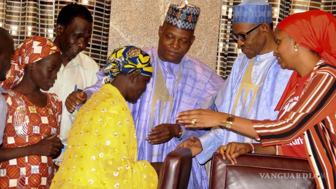 $!Liberan a 96 rehenes y segunda alumna secuestrada en Chibok