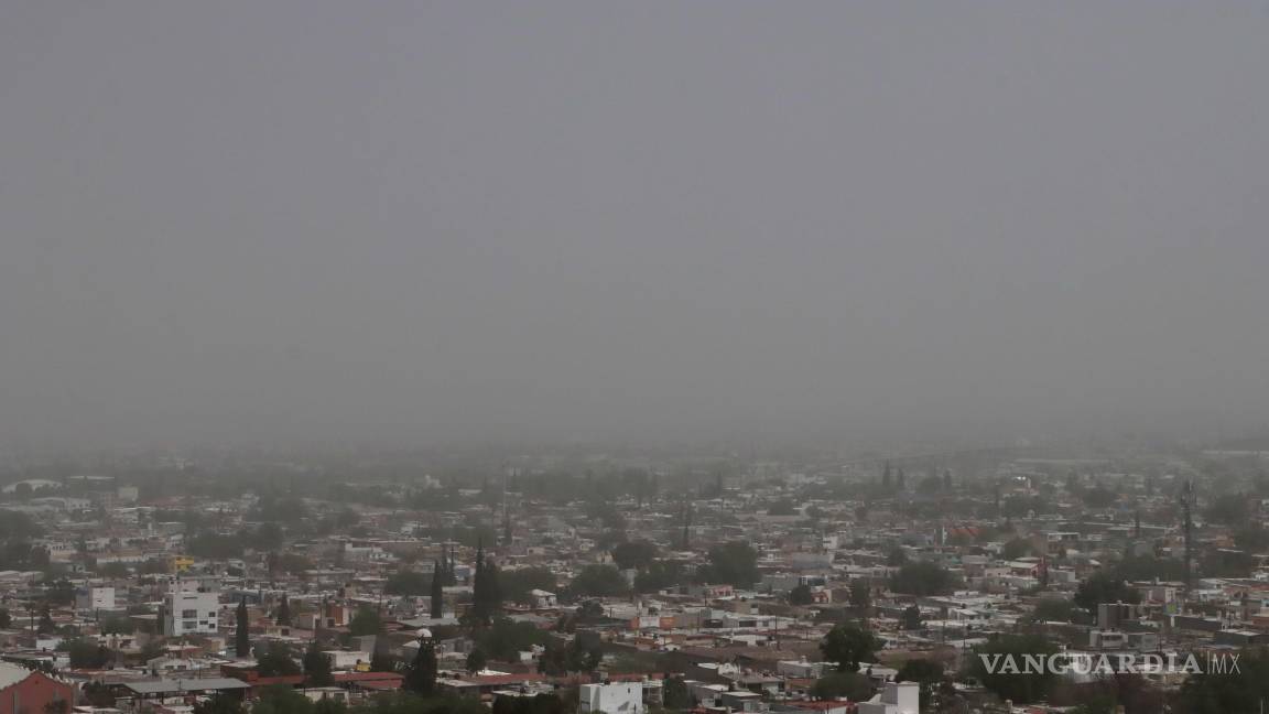 Emiten en Saltillo recomendaciones por nube de polvo que cubre a la ciudad