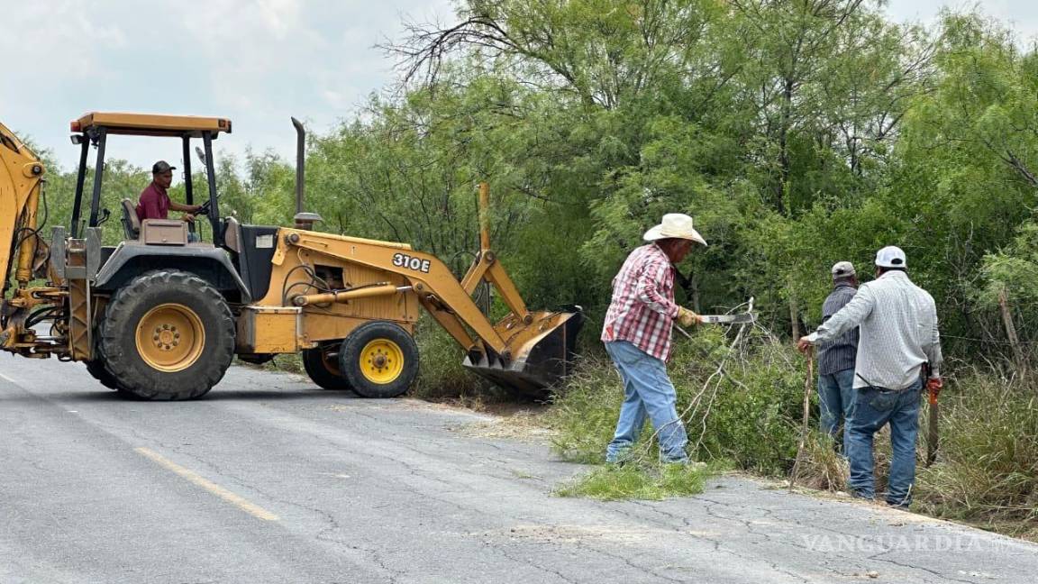 Candela: Mejoran acceso a Valladares con limpieza de camino