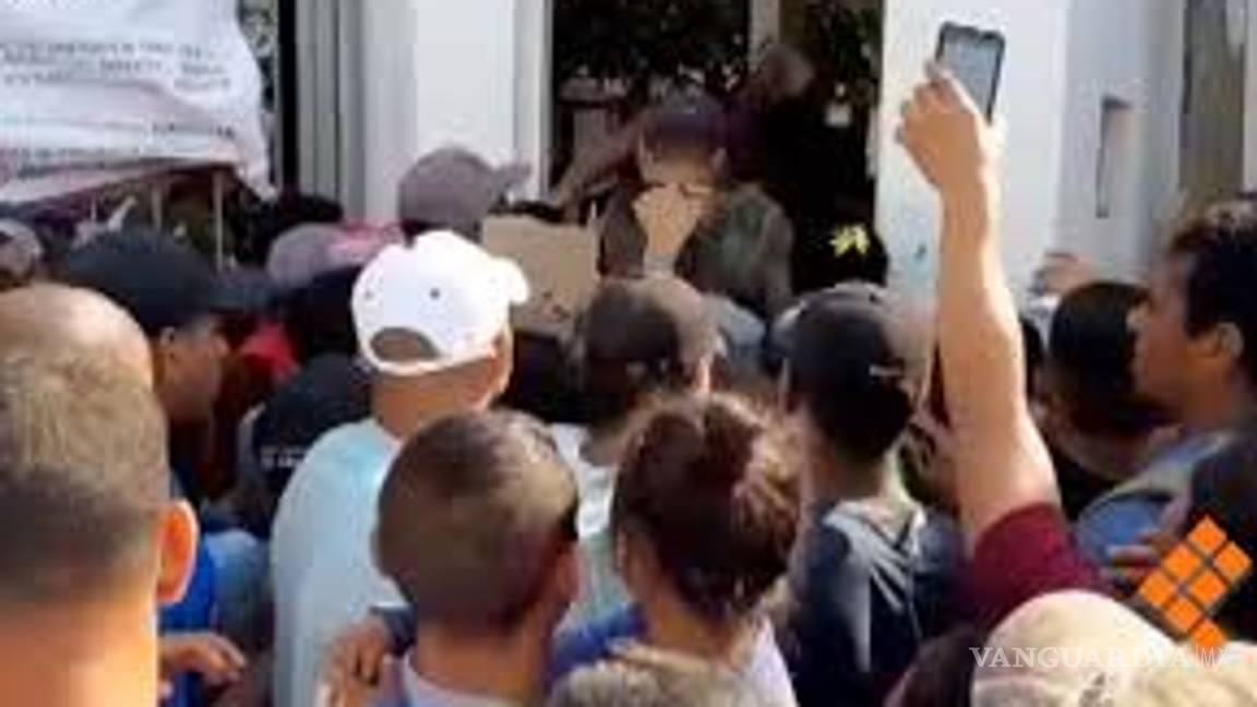 $!Liberan a migrantes cubanos secuestrados tras pagar rescate; envían video donde se les ve 'al otro lado del río Bravo'