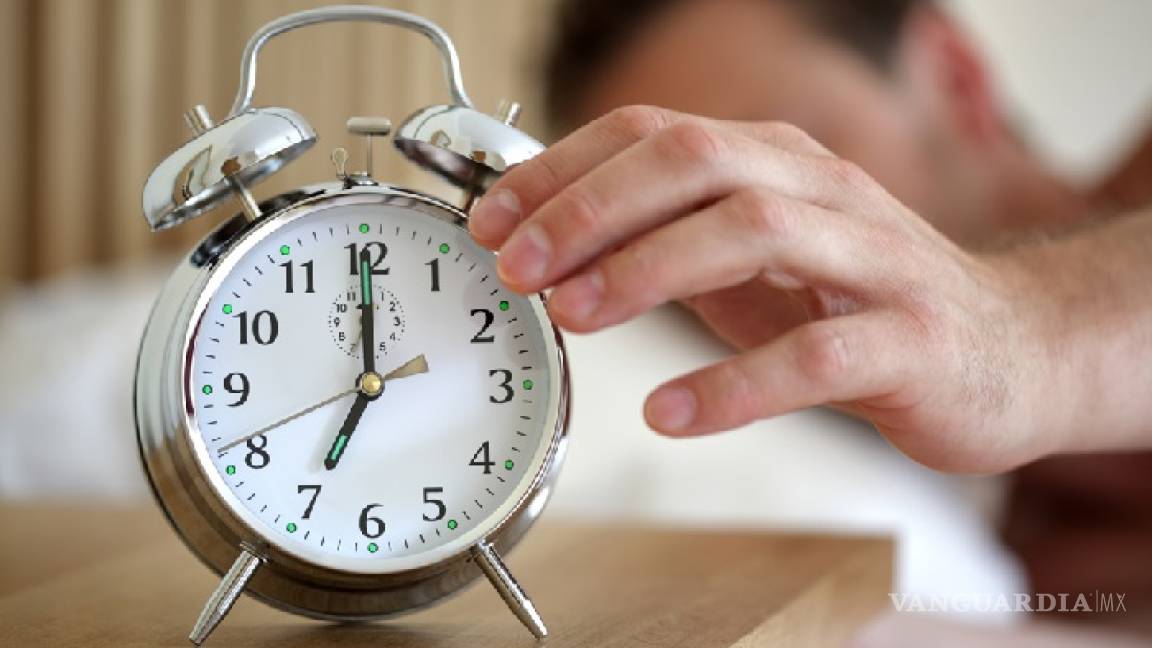 Antes de dormir, mexicanos deberán atrasar una hora su reloj el domingo