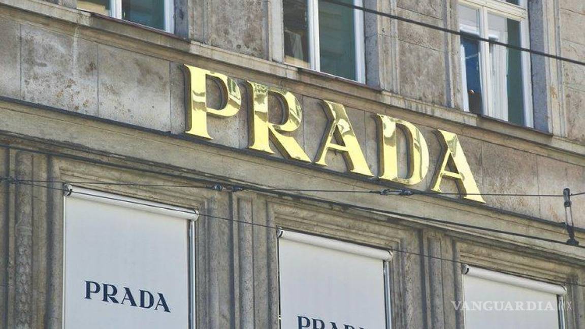 Prada también suspende sus servicios en Rusia, tras invasión a Ucrania