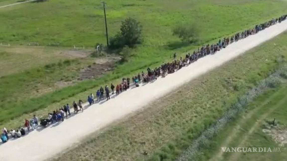 Cientos de migrantes ingresan a Texas antes del vencimiento del Título 42