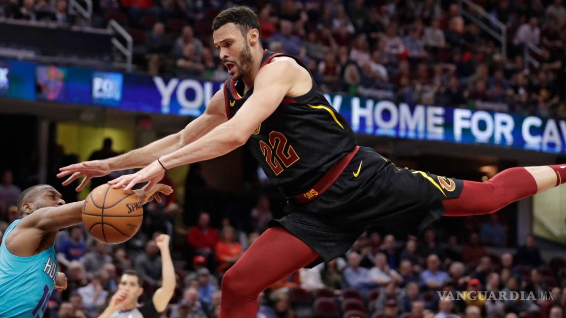 $!Los Hornets se aferran a la clasificación tras vencer a los Cavs