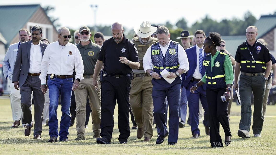 $!Oficiales de la policía realizan ya las investigaciones del tiroteo en Winder, Georgia.