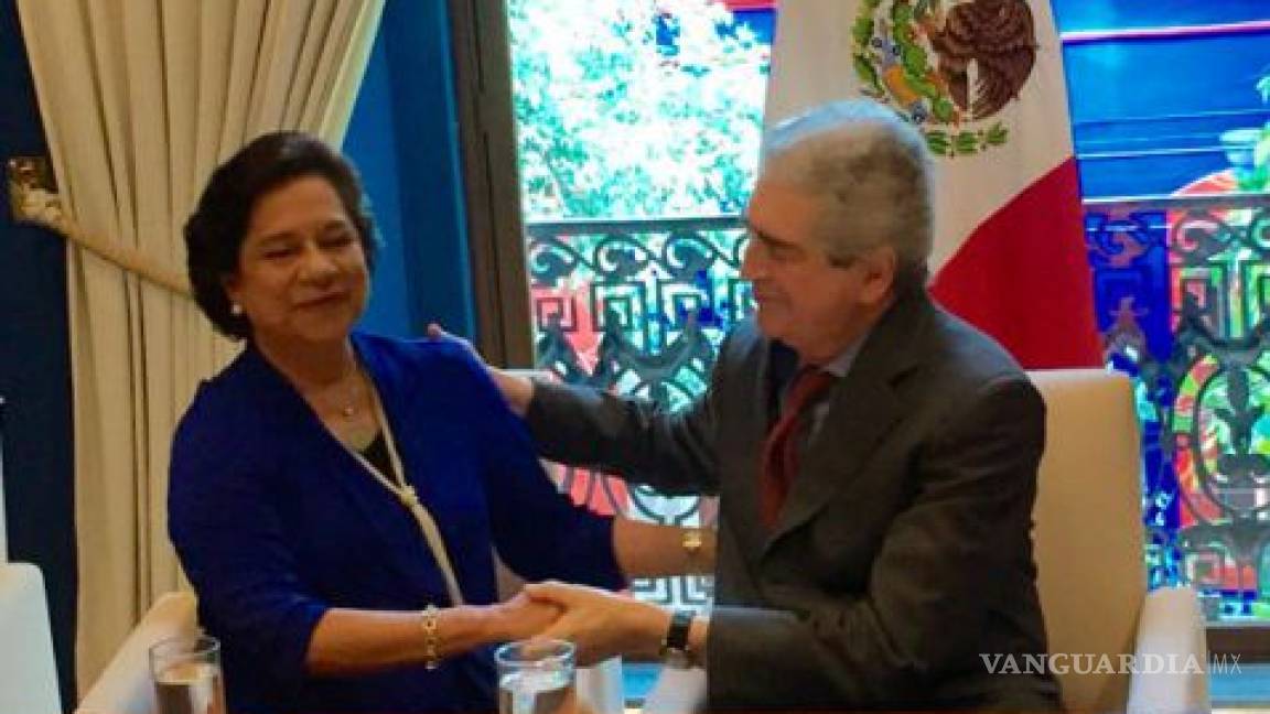Teresa Franco renuncia al INAH; Diego Prieto es nuevo titular