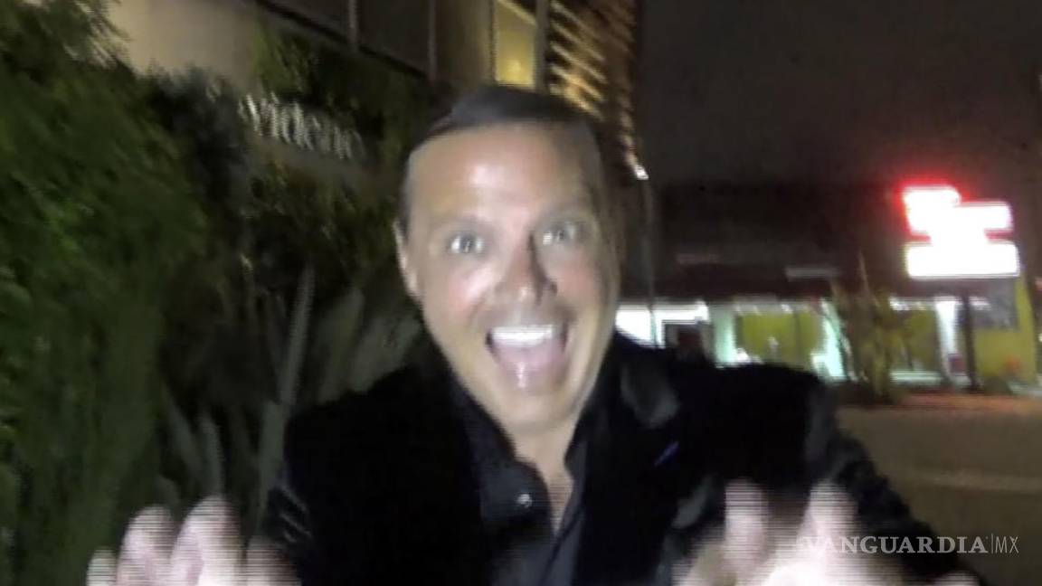 $!¿Nuevo amor? Luis Miguel es captado con una misteriosa rubia