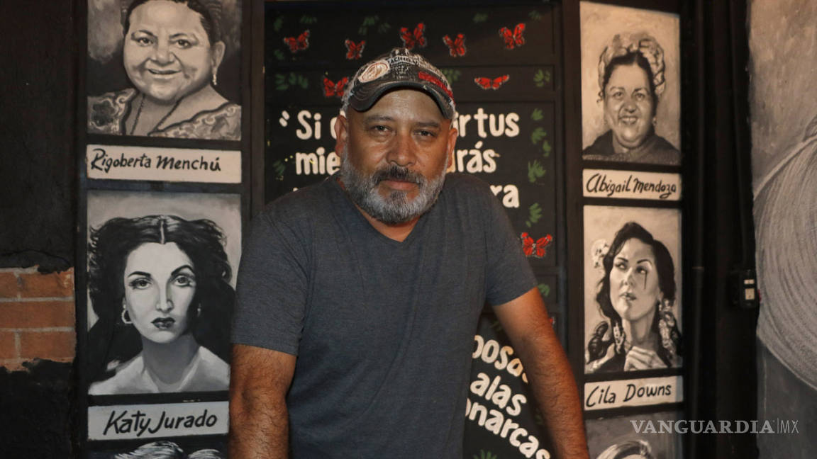 $!Pintor saltillense inmortaliza a Lila Downs en el Tenampa