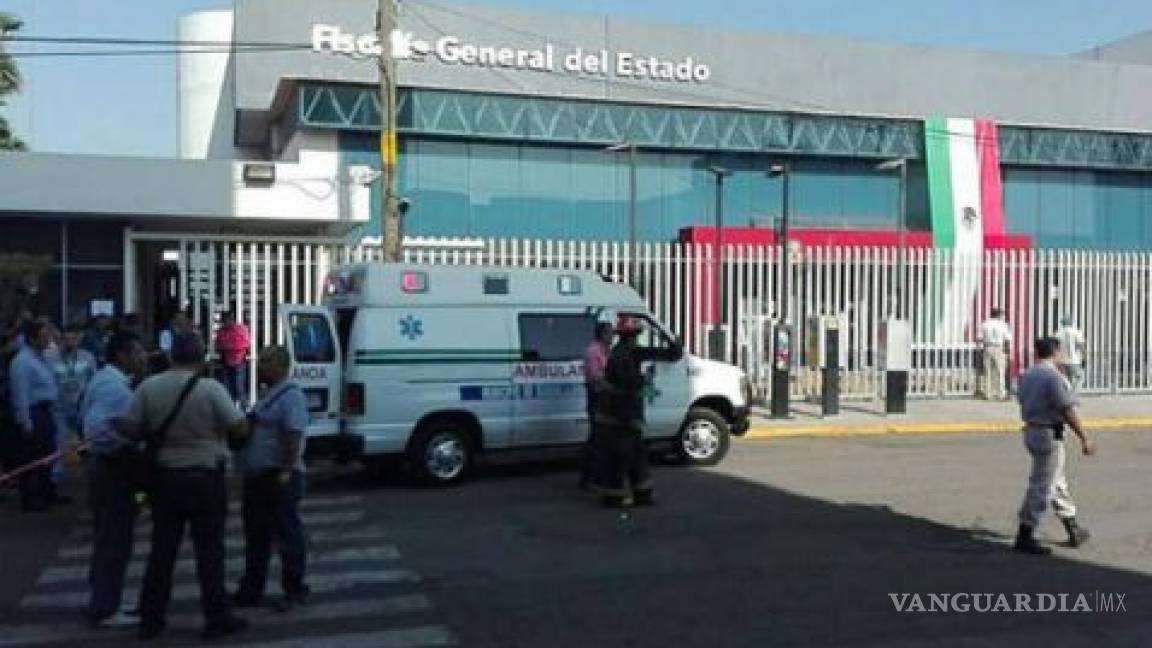 Balacera en Fiscalía de Jalisco deja a mujer muerta y tres heridas; abaten a agresor (Video)