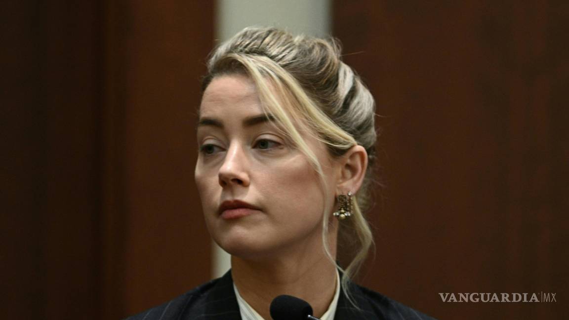 Camille Vásquez, abogada de Johnny Depp, acorrala a Amber Heard en interrogatorio
