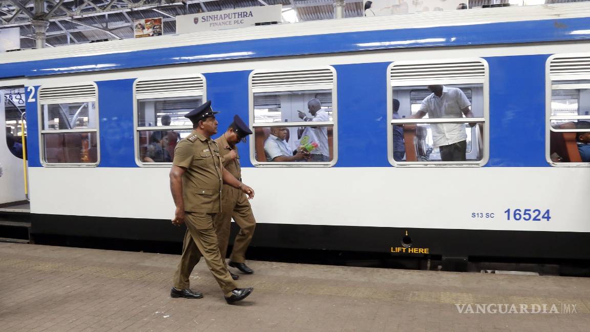 $!Sri Lanka de nuevo bajo ataque, la iglesia católica suspende servicios religiosos y la policía busca 140 personas sospechosas