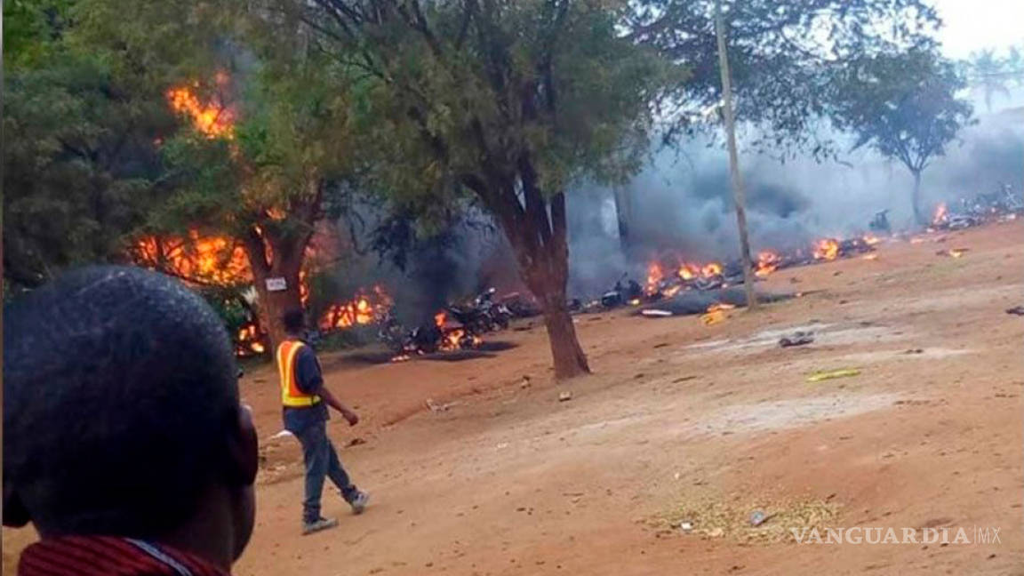 Al menos 60 muertos tras explosión de pipa accidentada en Tanzania