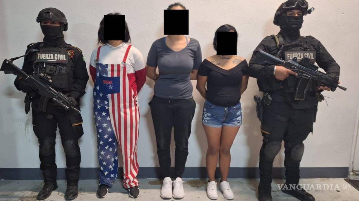 Tras persecución, detienen a tres mujeres con droga y un arma larga en Nuevo León