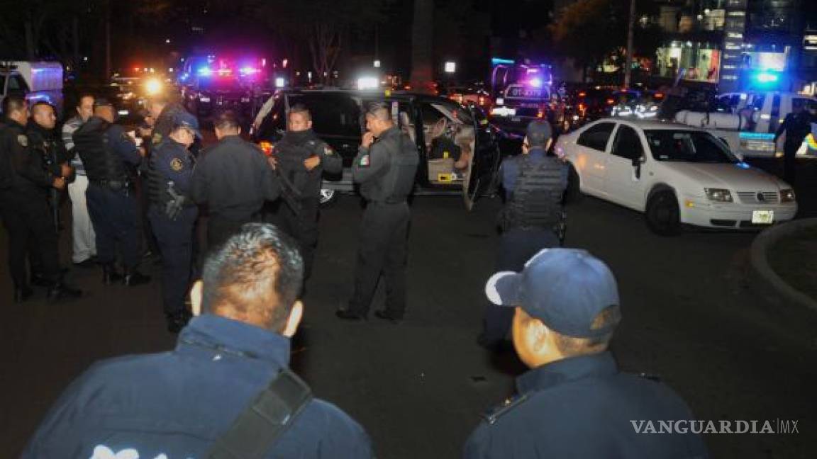 Un muerto y tres heridos tras persecución y balacera en Lomas de Chapultepec