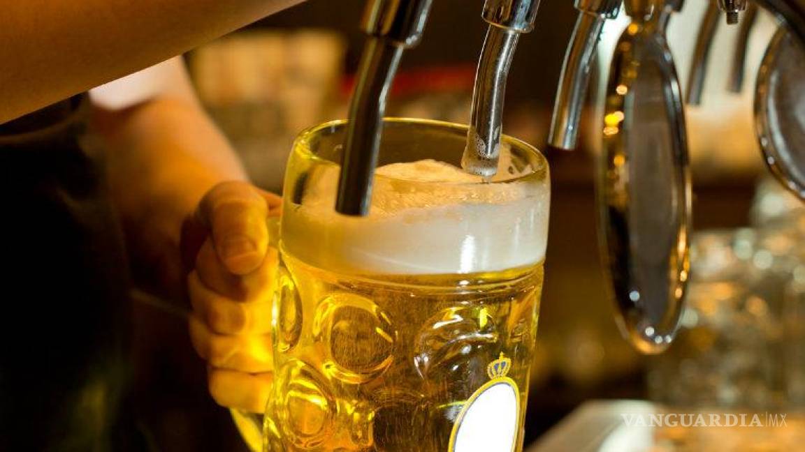 Buscan a 25 personas que beban cerveza para experimento científico