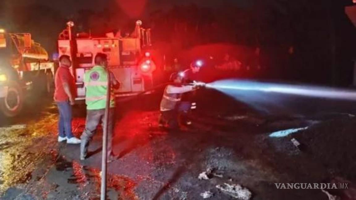 Explosión en planta asfaltadora de Veracruz provoca cierre de autopista