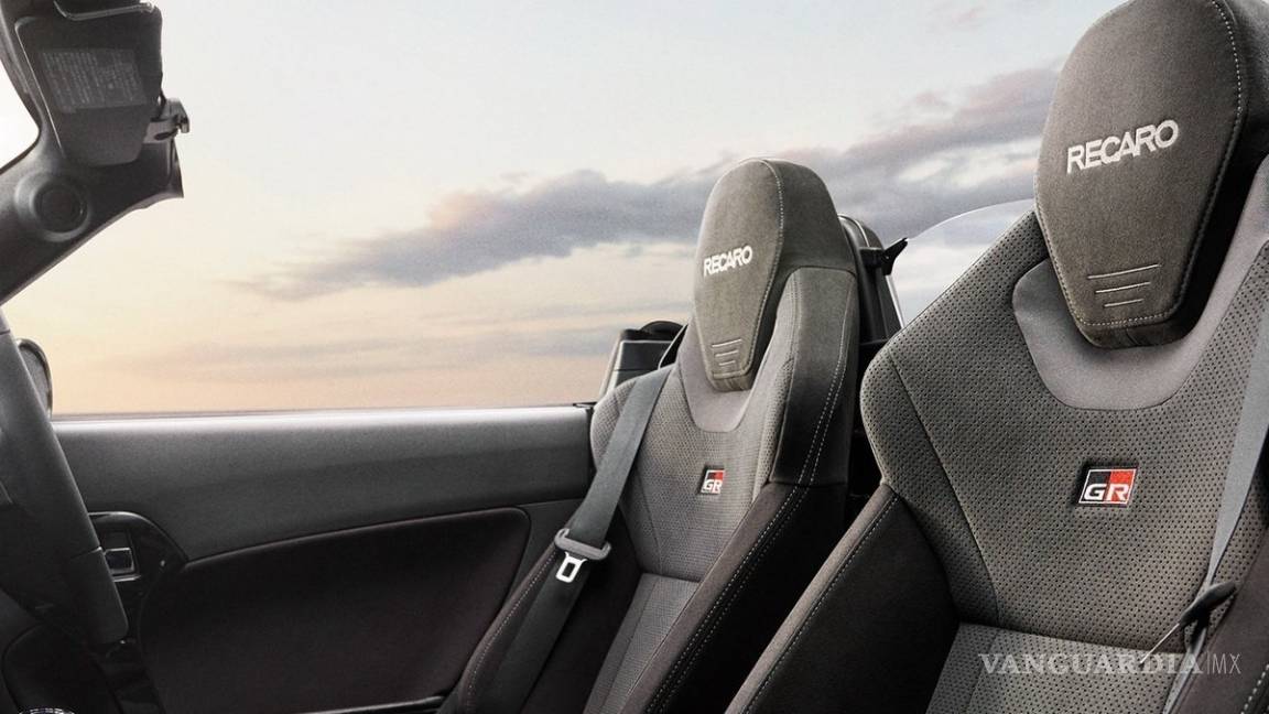 $!Toyota Copen GR Sport, un coqueto mini convertible japonés