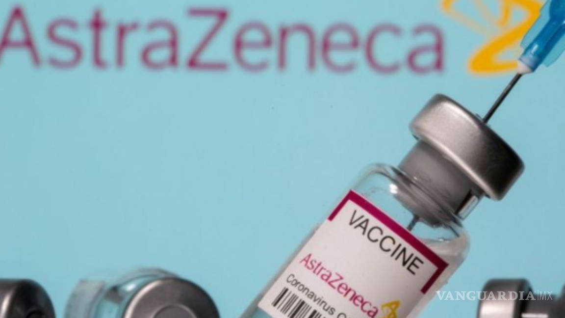 AstraZeneca reduce a 76% la efectividad de su vacuna tras actualizar sus datos