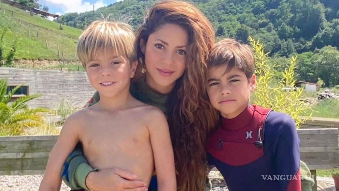 Antes de la mudanza, Shakira se lleva a sus hijos de vacaciones