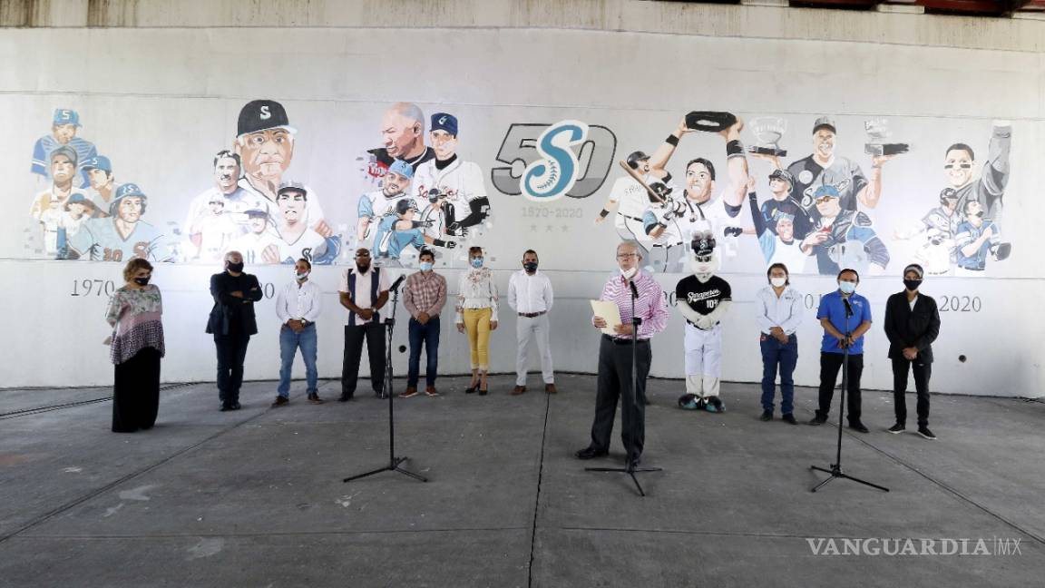 Inauguran mural por 50 aniversario de los Saraperos de Saltillo