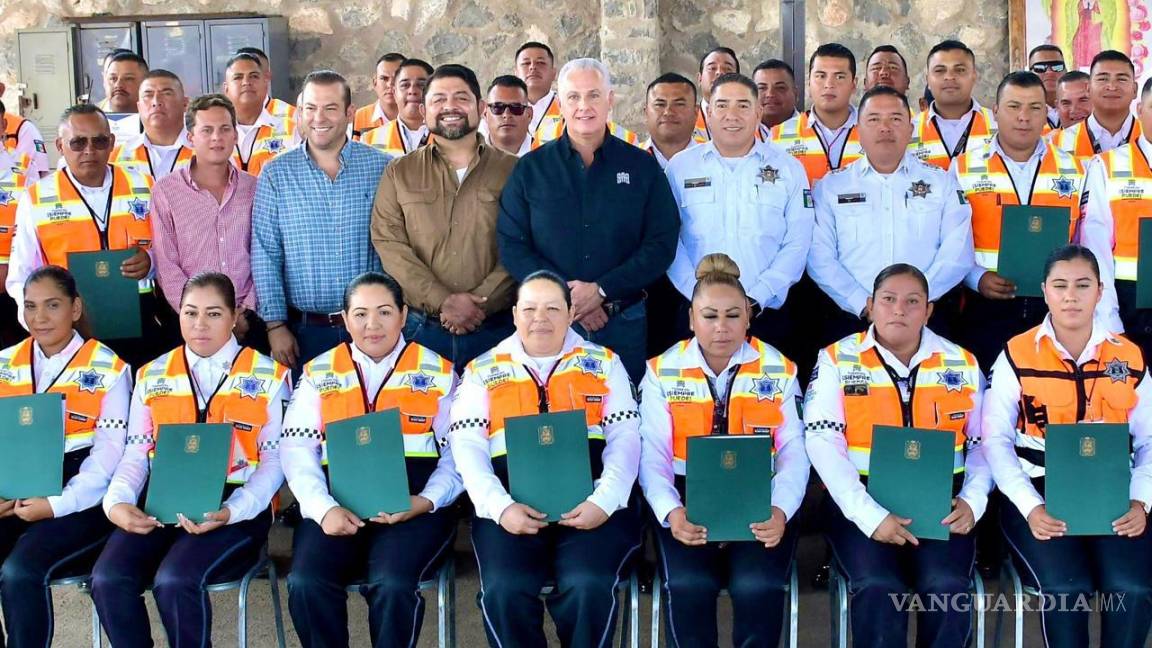 Reconocen labor social, actos heroicos y profesionalización de agentes viales de Torreón