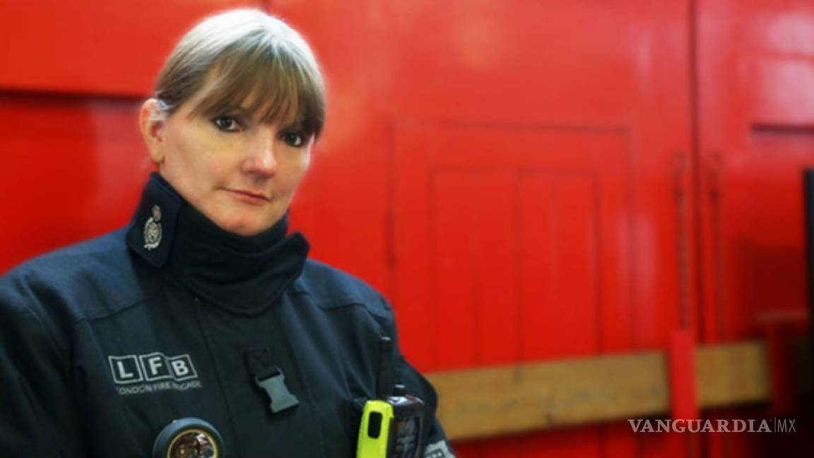 Danny Cotton, la primera mujer en ser la jefa de bomberos de Londres
