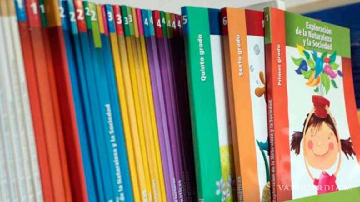 Gobierno entrega 3 contratos para libros de texto por adjudicación directa