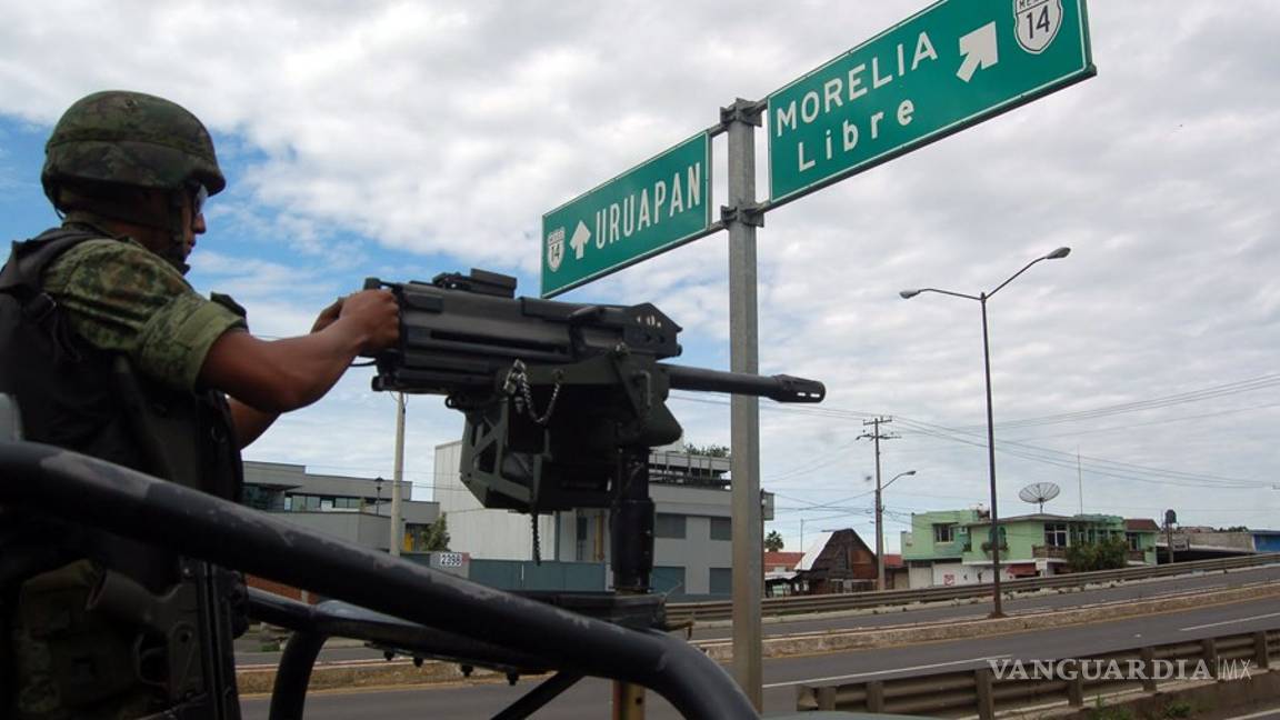 $!Se dicen listas para combatir en Michoacán; autodefensas aún plantan cara al narco