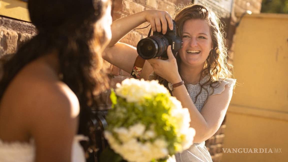 Fotógrafa se negaba a trabajar en bodas gay, pierde demanda