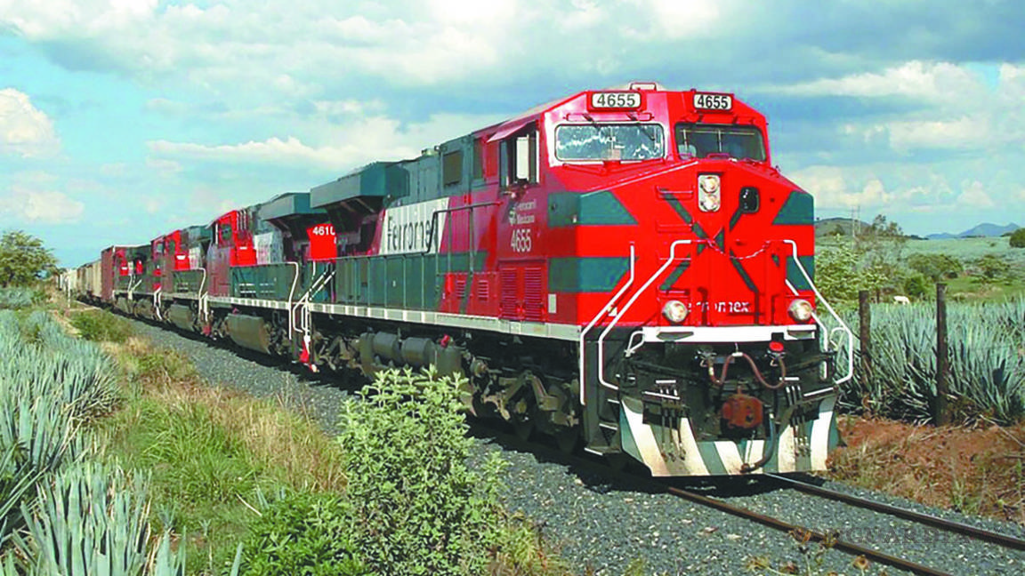 Domina tren el transporte de combustibles y cereales; también de minerales y metales