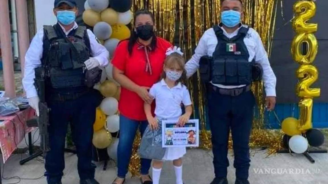Policías de Tamaulipas hacen escolta a niña en su graduación