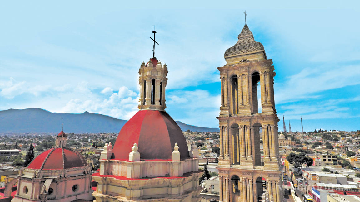 Daña pintura de cúpula torre de la Capilla del Santo Cristo de Saltillo