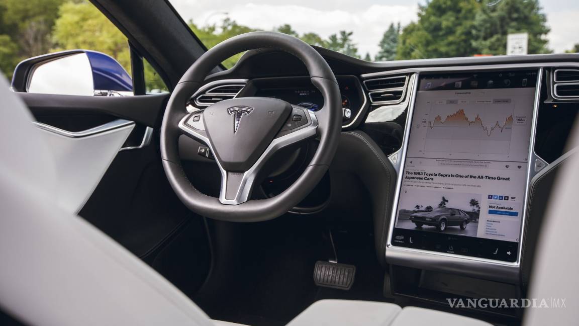 $!Tu auto Tesla sabrá qué le falla y 'pedirá solito' la refacción