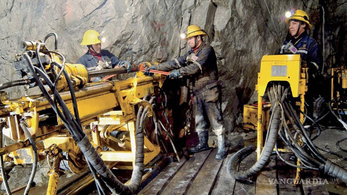 Ordenan a Larrea pagar $318 millones a mineros de Cananea