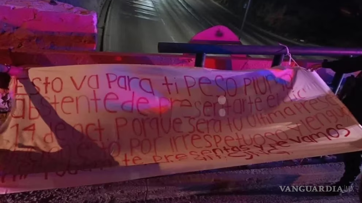 $!Las mantas fueron colocadas en los puentes de El Mirador, Vía Rápida y Panamericano, así como en la colonia Libertad