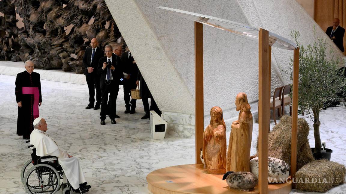 $!FEl Papa Francisco durante una audiencia con los miembros de la asociación italiana contra la leucemia, el linfoma y el mieloma (AIL) en la sala Pablo VI.