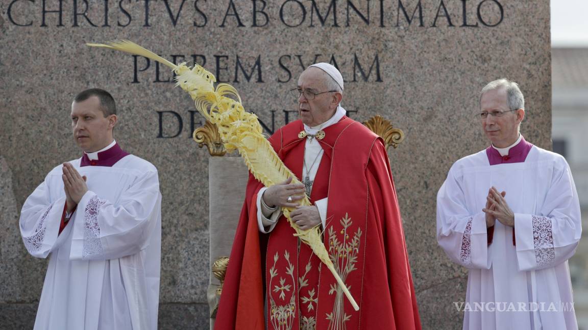 Critica Papa ‘triunfalismo feroz’ en el inicio de la Semana Santa