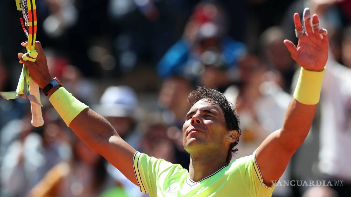 Rafael Nadal vence sin problemas a Roger Federer y alcanza su doceava Final en Roland Garros